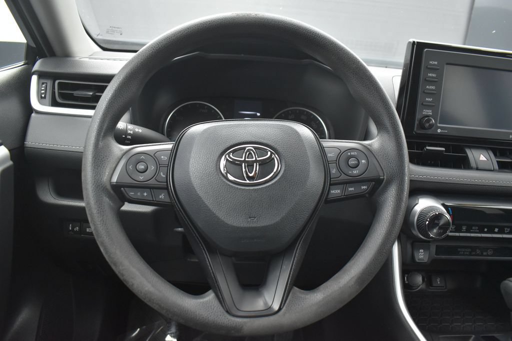 Used 2022 Toyota RAV4 LE AWD/4WD image 15