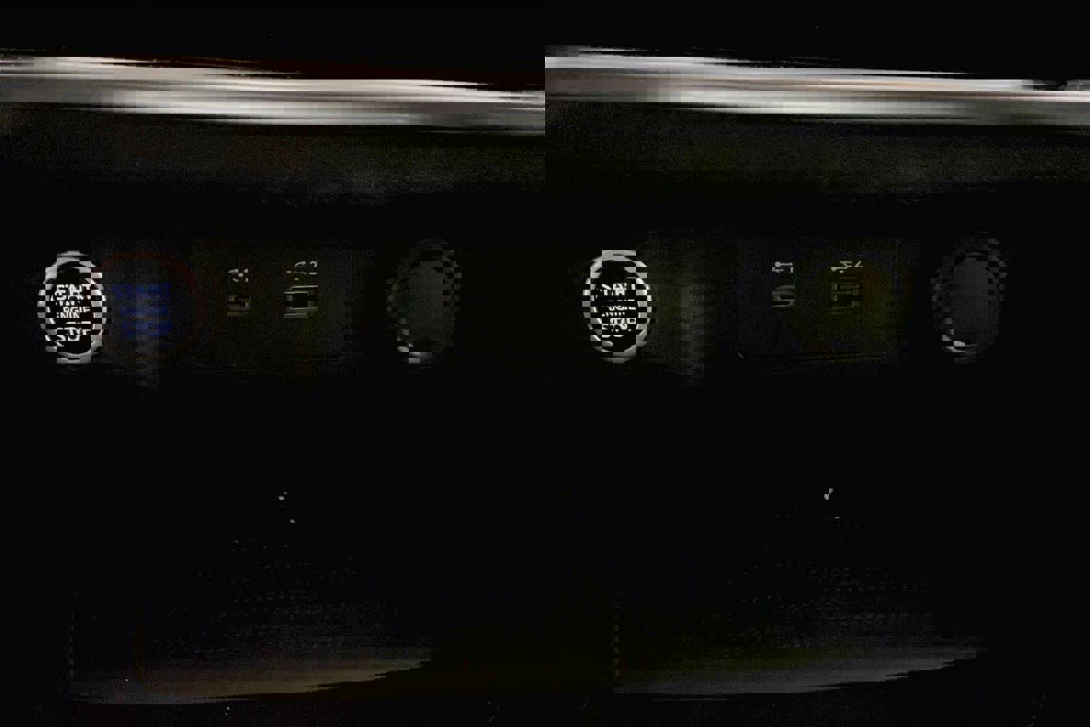 Used 2023 Nissan Rogue S image 35