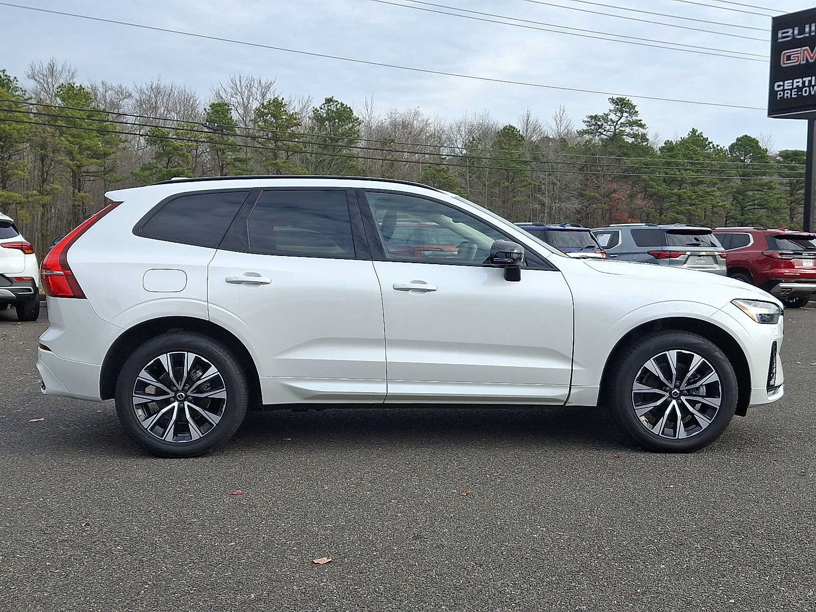 Used 2024 Volvo XC60 B5 Core w/ Climate Package AWD/4WD image 7