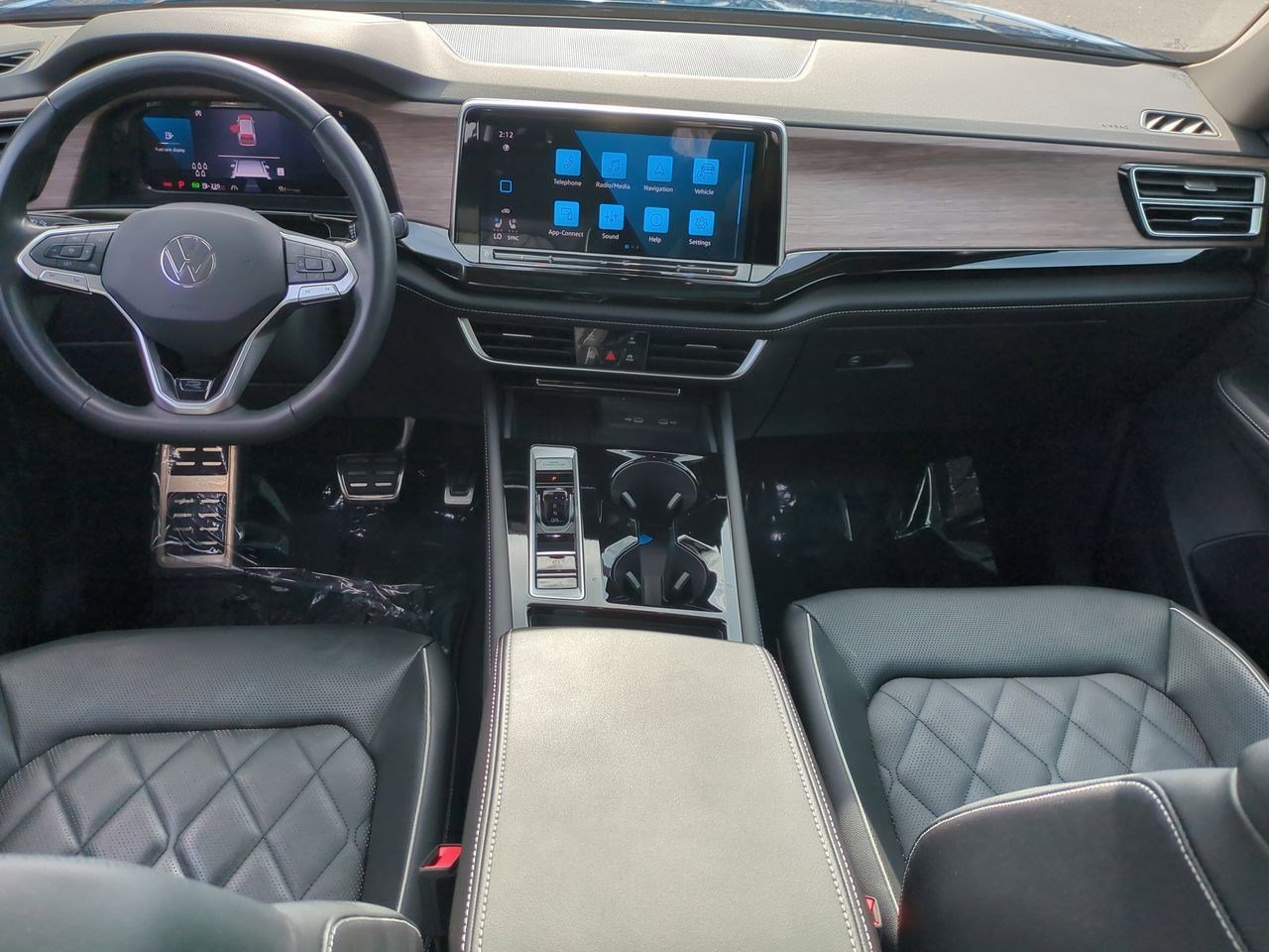 Used 2025 Volkswagen Atlas SEL Premium R-Line image 35