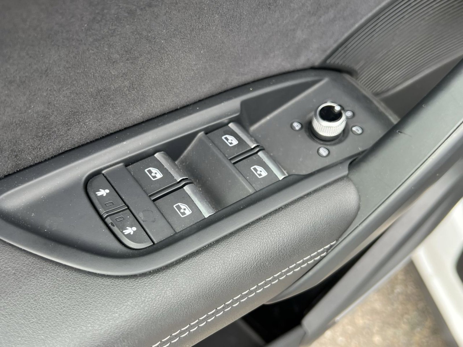 Used 2021 Audi SQ5 Prestige image 12