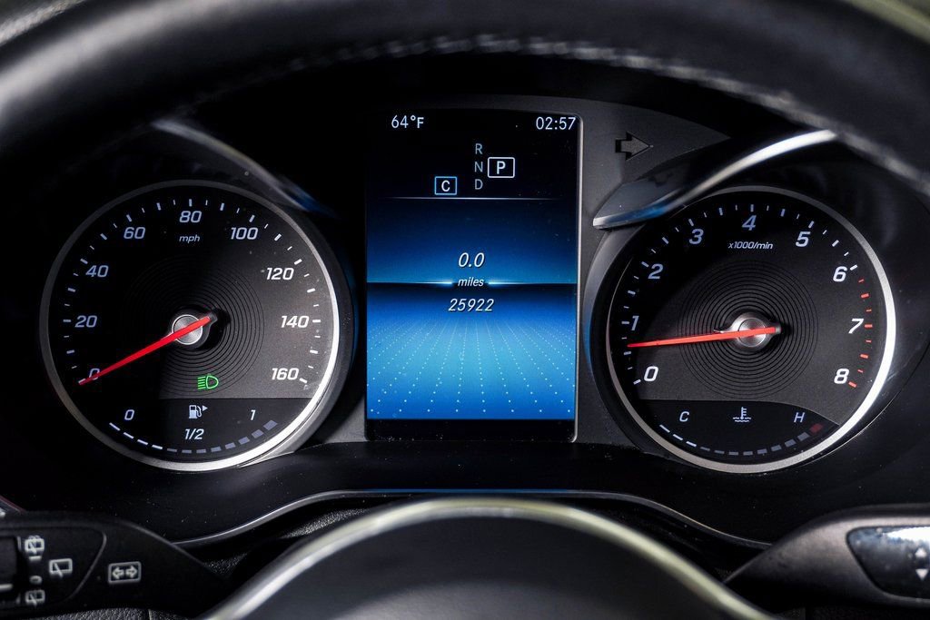 Used 2021 Mercedes-Benz GLC 300 4MATIC image 21