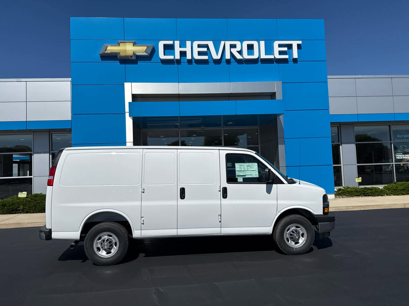 New 2026 Chevrolet Express 3500 w/ Driver Convenience Package RWD image 13