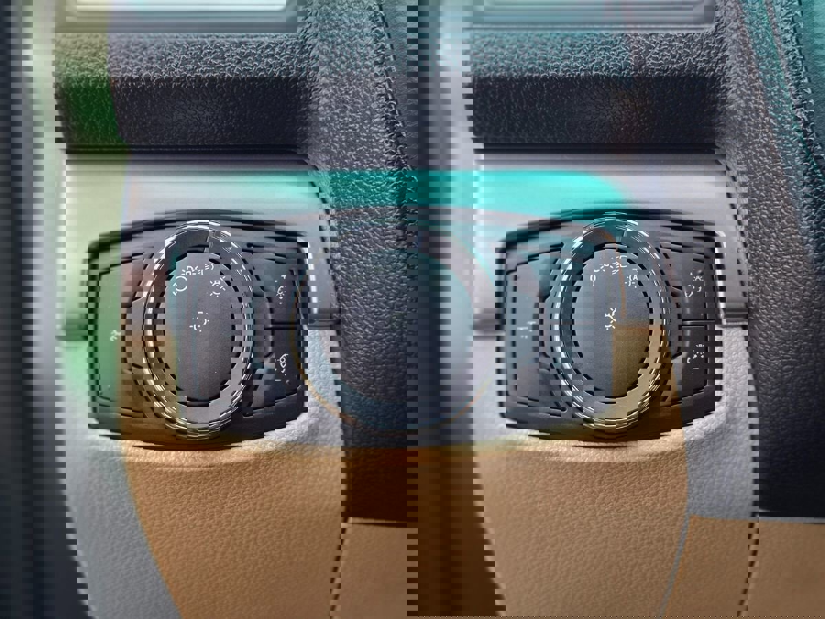 Used 2016 Ford Explorer FWD image 46