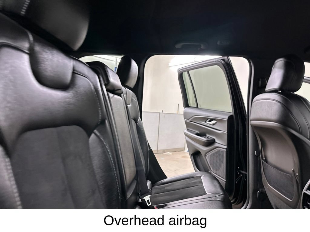 Used 2023 Jeep Grand Cherokee Altitude AWD/4WD image 28