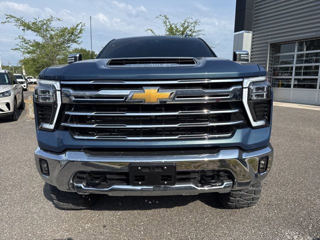 Used 2025 Chevrolet Silverado 2500 LTZ AWD/4WD image 17