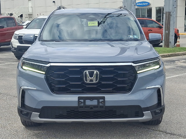 Used 2023 Honda Pilot Touring image 10