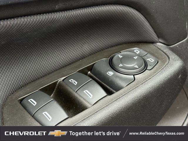 Used 2023 Chevrolet Equinox RS w/ LPO, Cargo Package FWD image 28
