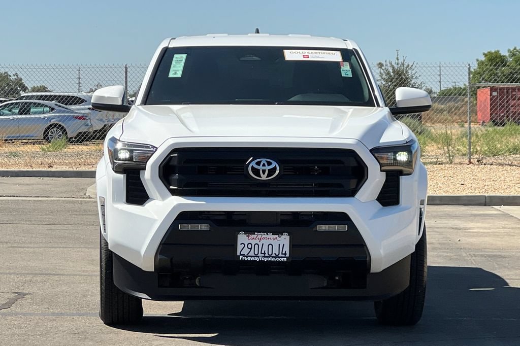 Certified 2025 Toyota Tacoma SR5 AWD/4WD image 11