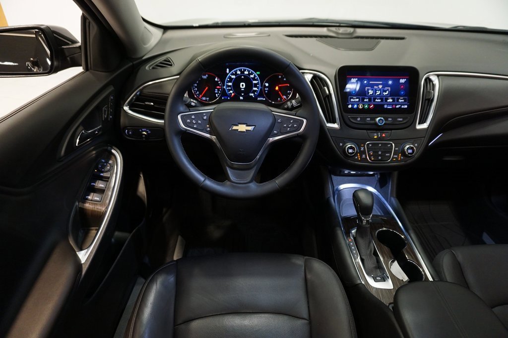 Certified 2023 Chevrolet Malibu LT w/ Midnight Edition image 12