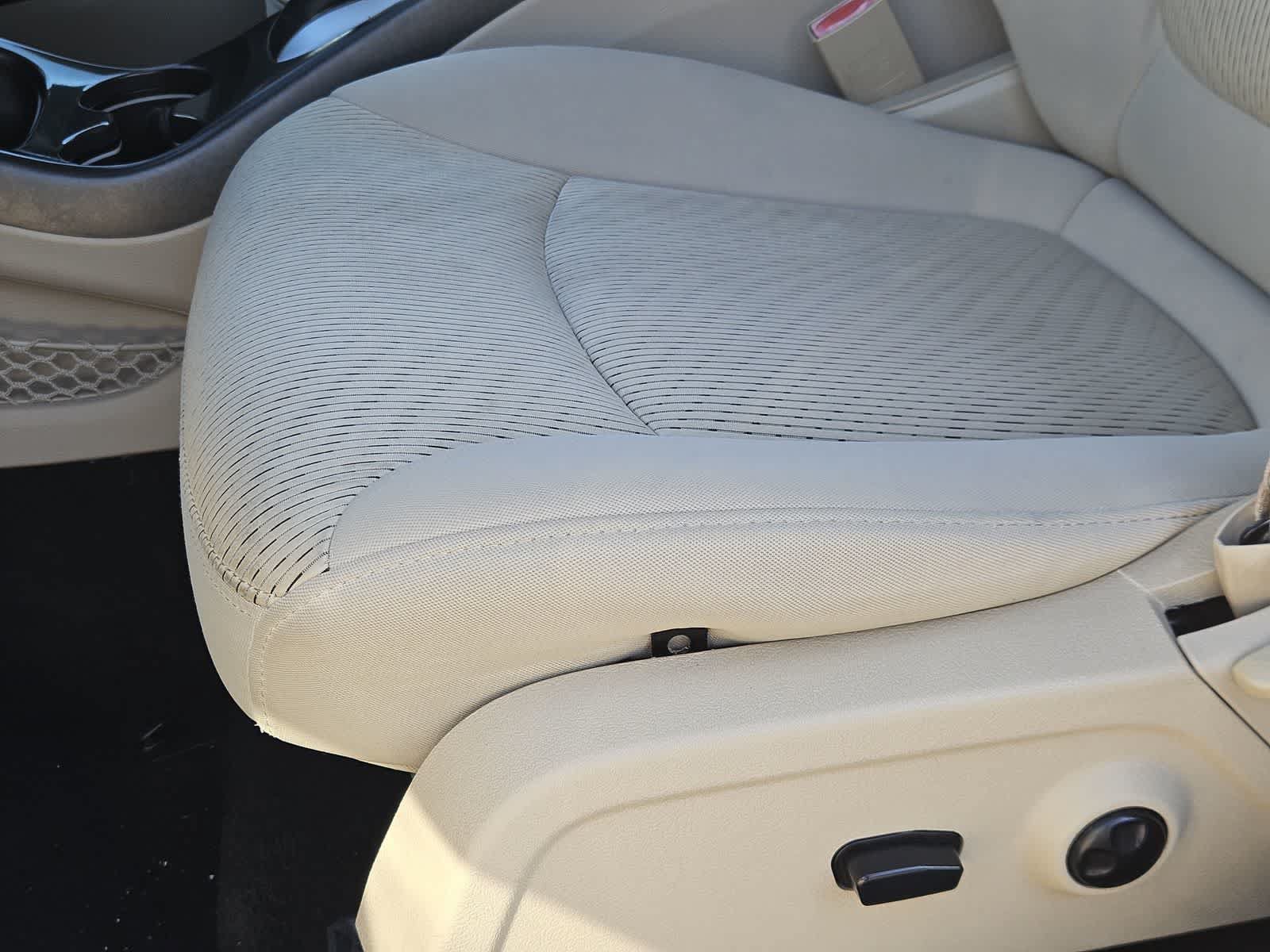 Used 2014 Dodge Journey SXT w/ Flexible Seating Group FWD image 21
