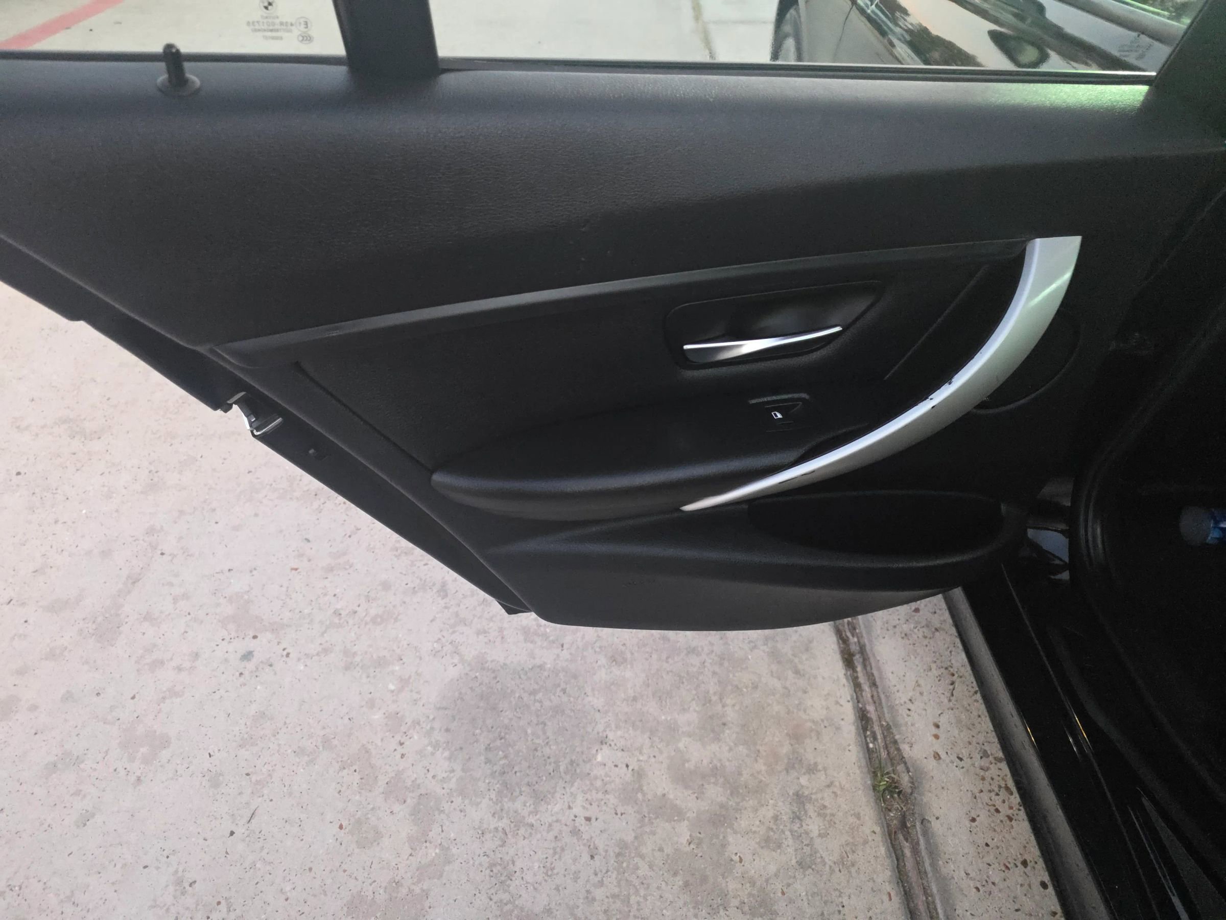 Used 2013 BMW 320i Sedan image 25