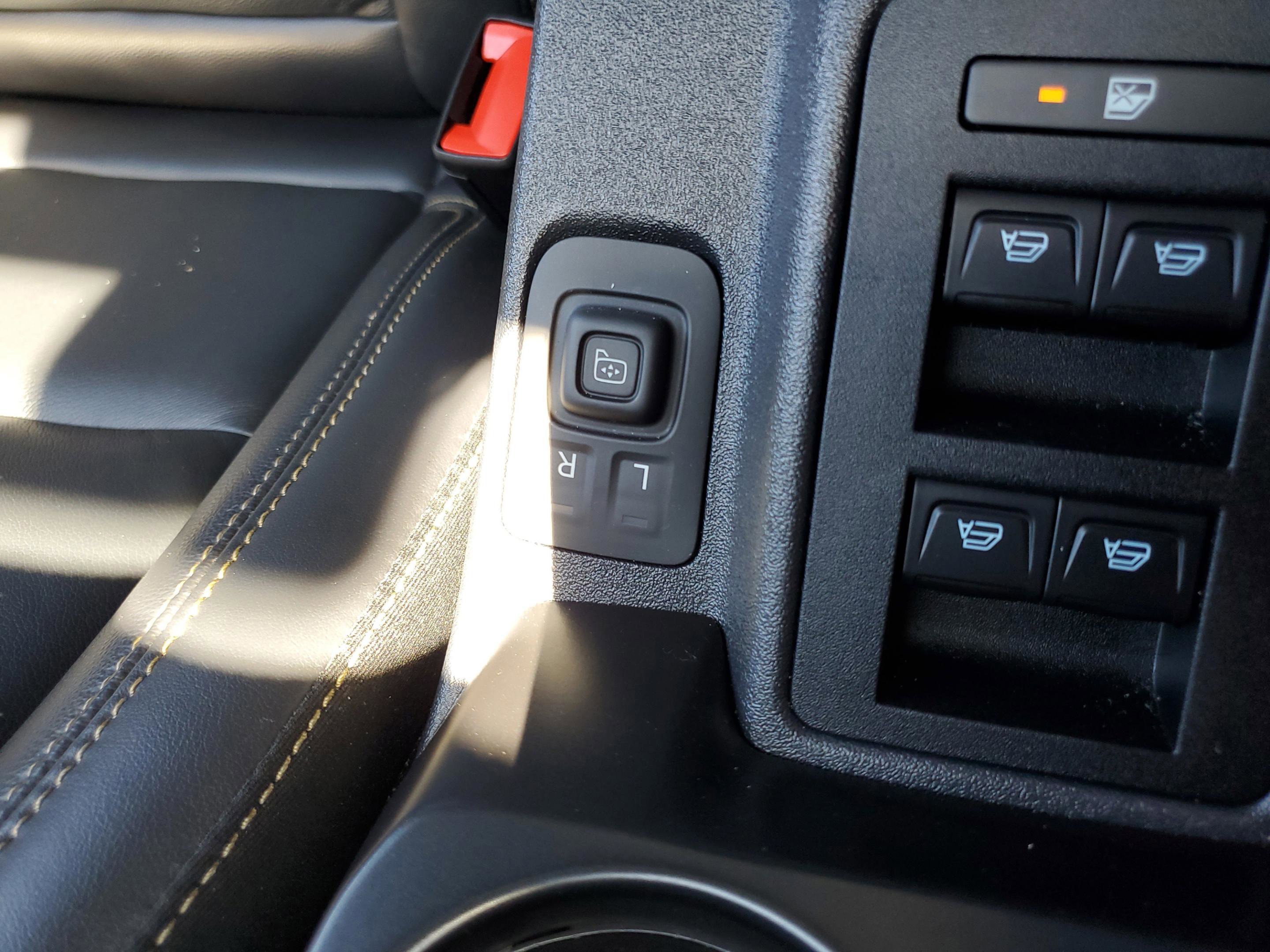 Used 2025 Ford Bronco Badlands AWD/4WD image 28