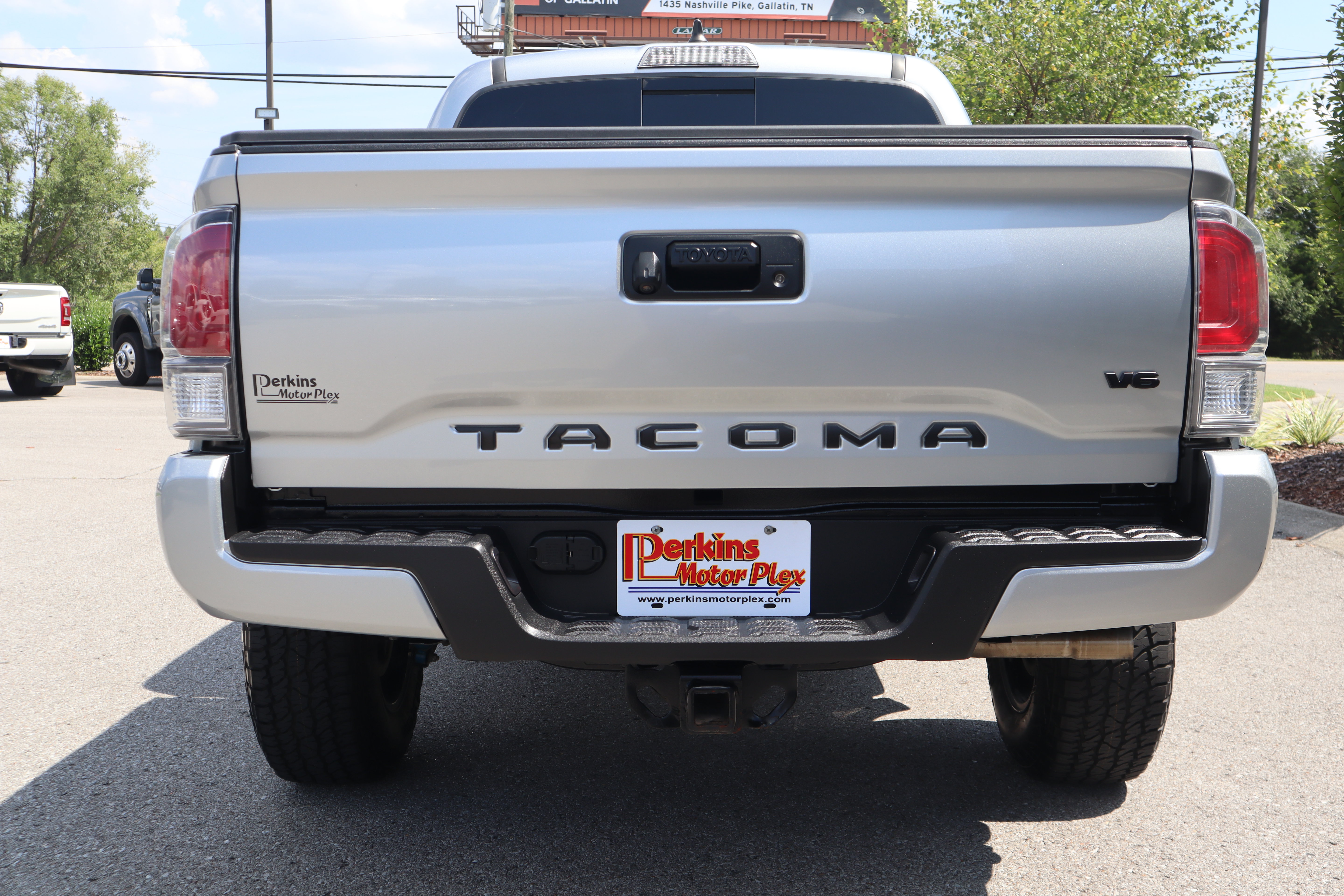 Used 2022 Toyota Tacoma TRD Sport AWD/4WD image 9