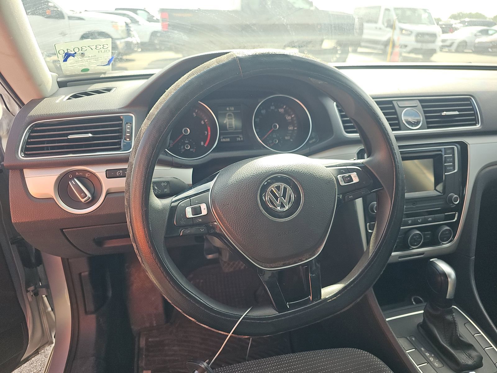 Used 2017 Volkswagen Passat 1.8T S FWD image 18