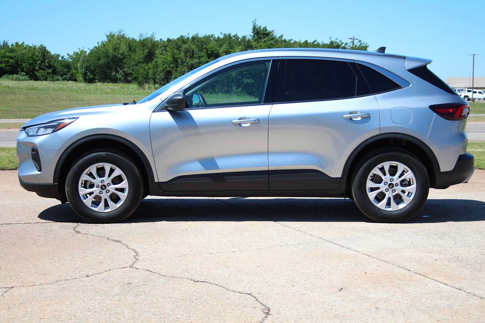 Used 2024 Ford Escape Active AWD/4WD image 5