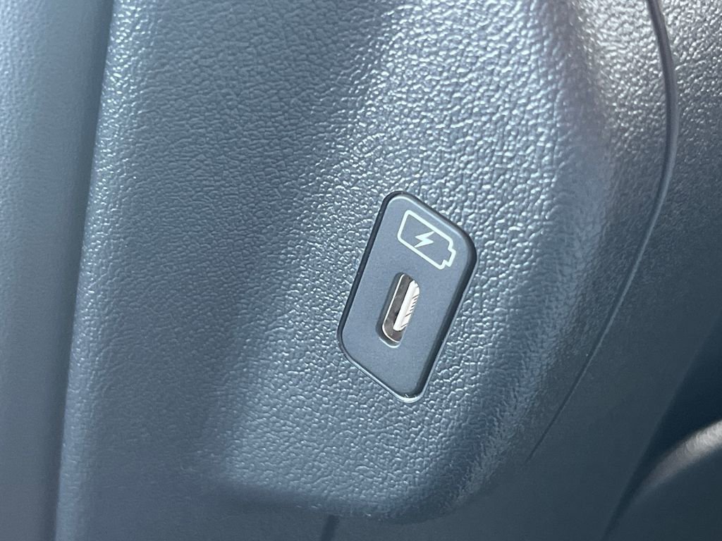 New 2026 Kia Niro EX FWD image 35