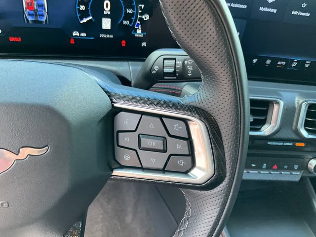 Used 2025 Ford Mustang GT Premium RWD image 13