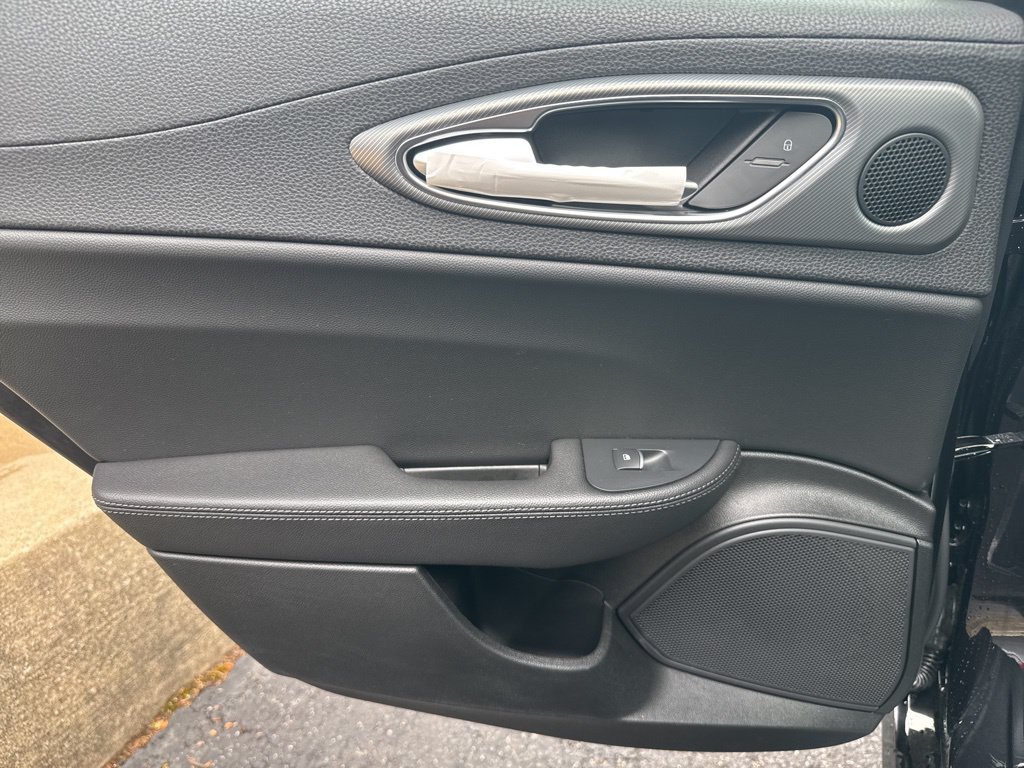 New 2026 Alfa Romeo Giulia AWD w/ Driving Assist Package image 17