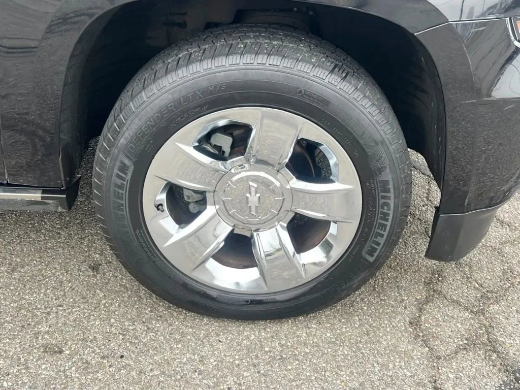 Used 2016 Chevrolet Suburban LTZ image 33