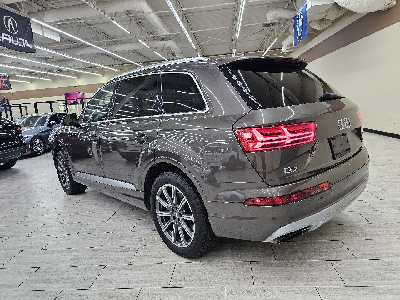 Used 2018 Audi Q7 3.0T Prestige image 9