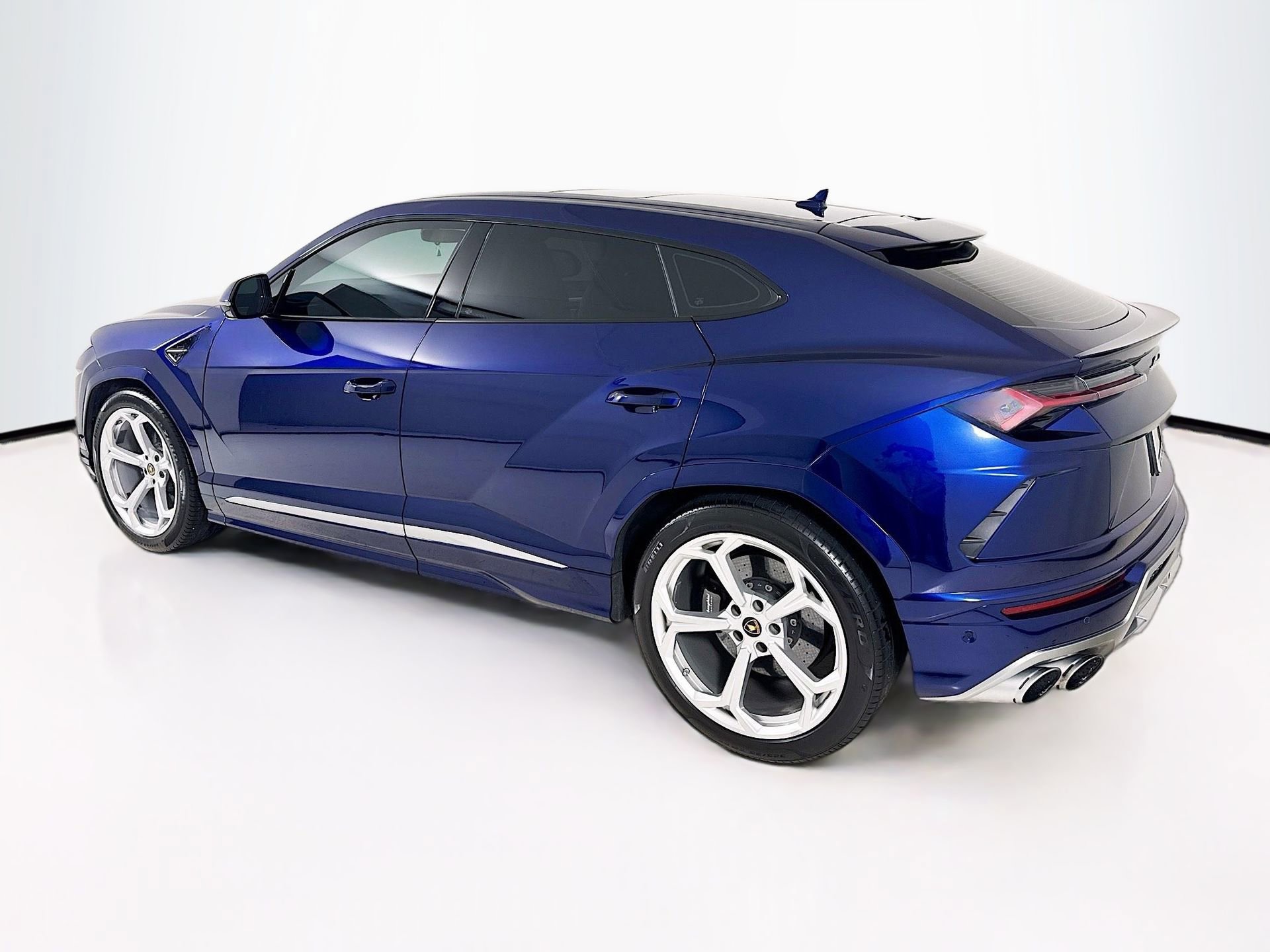 Used 2020 Lamborghini Urus image 6