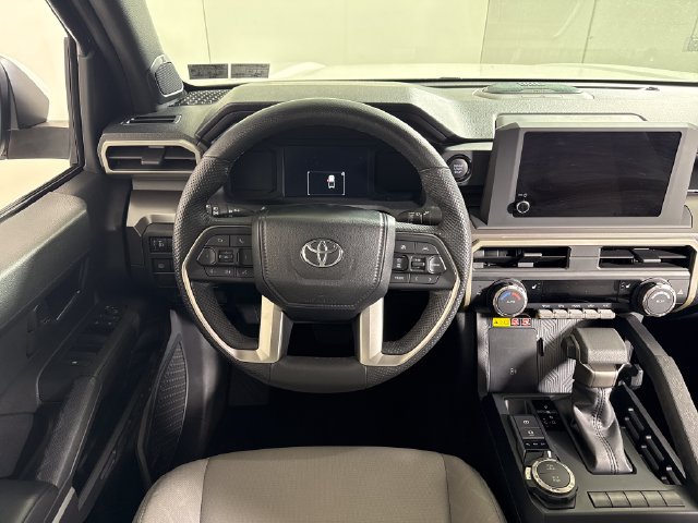Used 2024 Toyota Tacoma SR5 AWD/4WD image 20