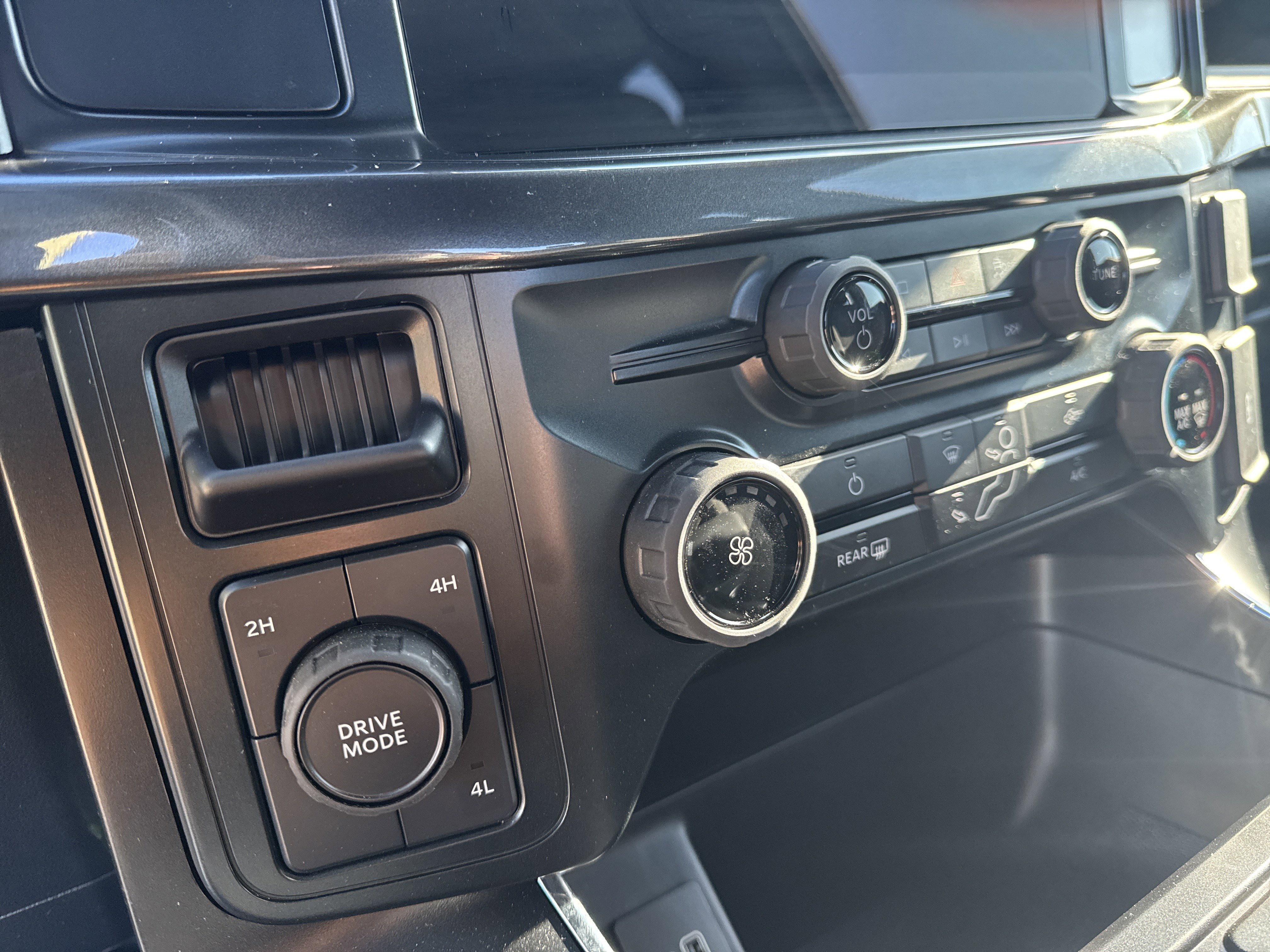 New 2025 Ford F150 STX w/ STX Black Appearance Package AWD/4WD image 12