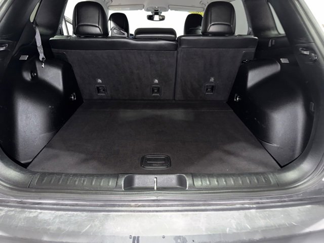 Used 2020 Jeep Cherokee Trailhawk w/ Cold Weather Group image 14