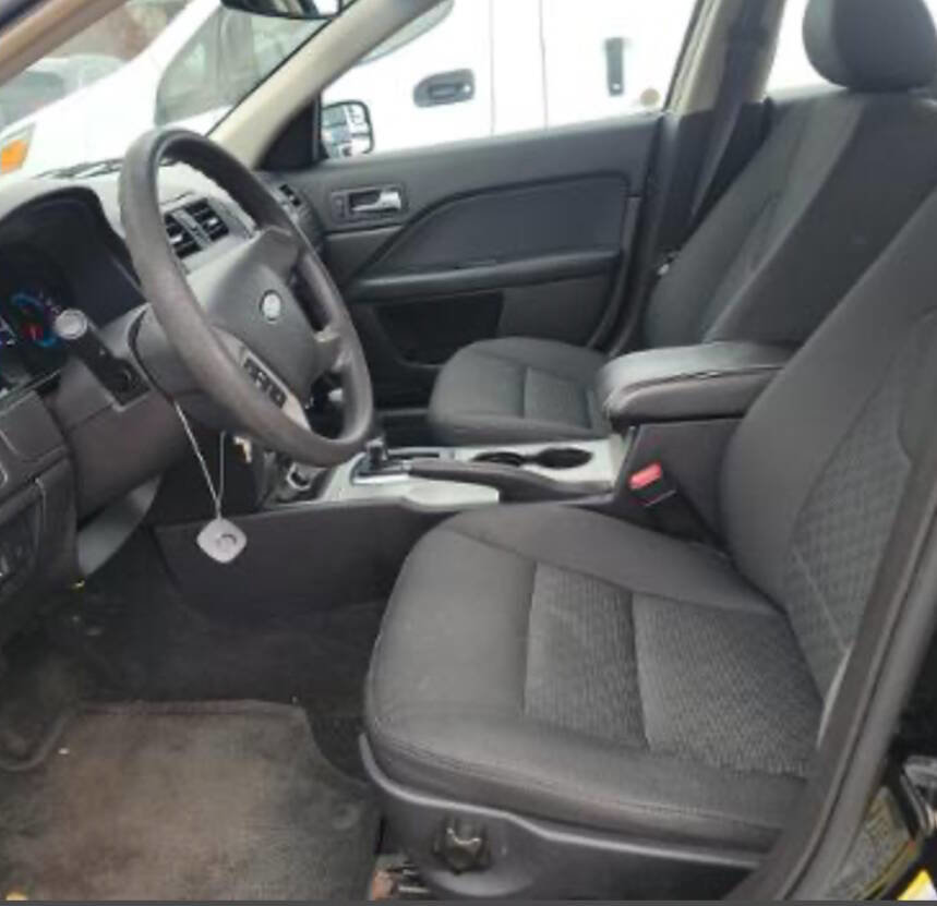 Used 2012 Ford Fusion SE image 8
