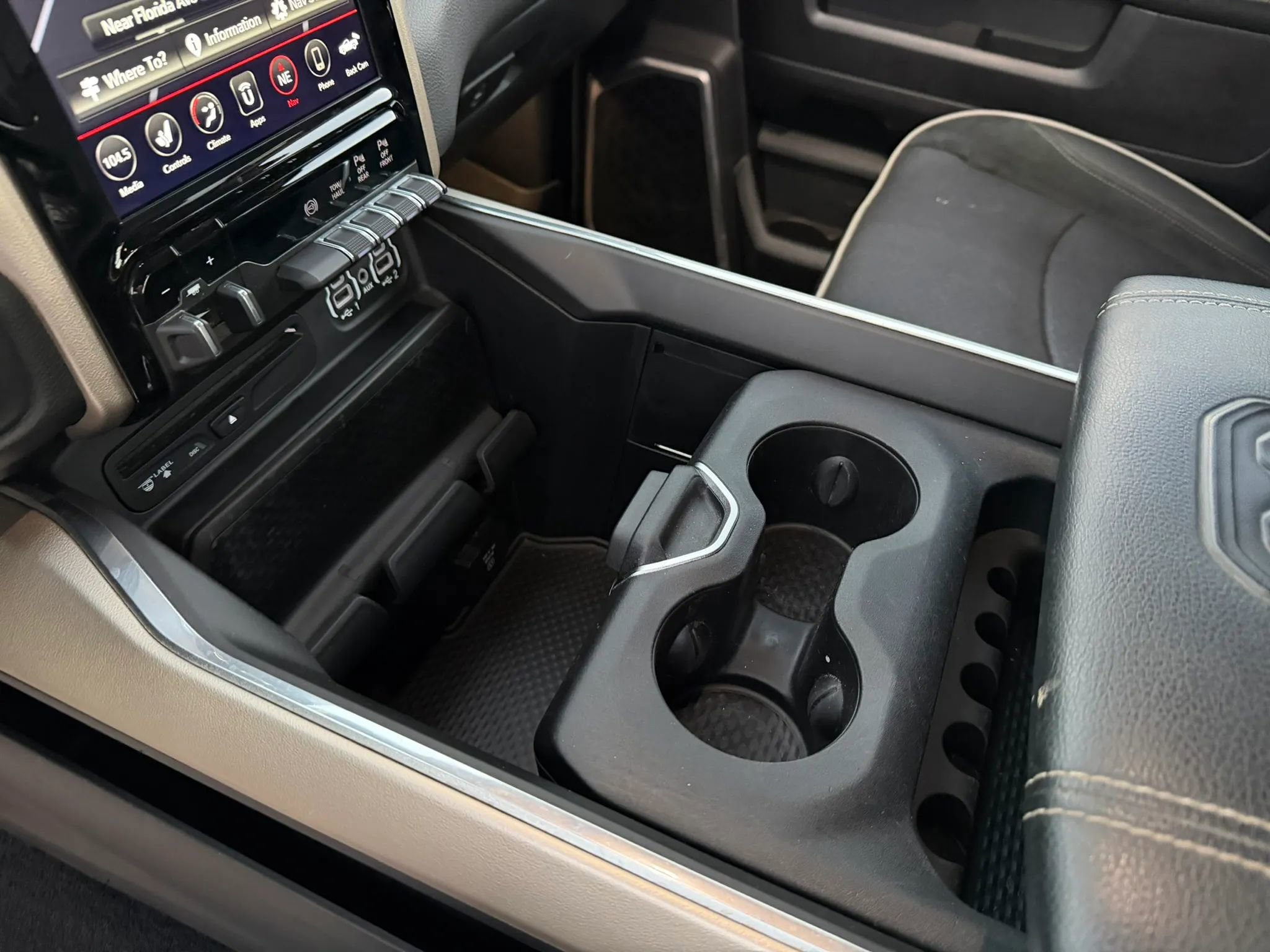 Used 2019 RAM 2500 Laramie image 18