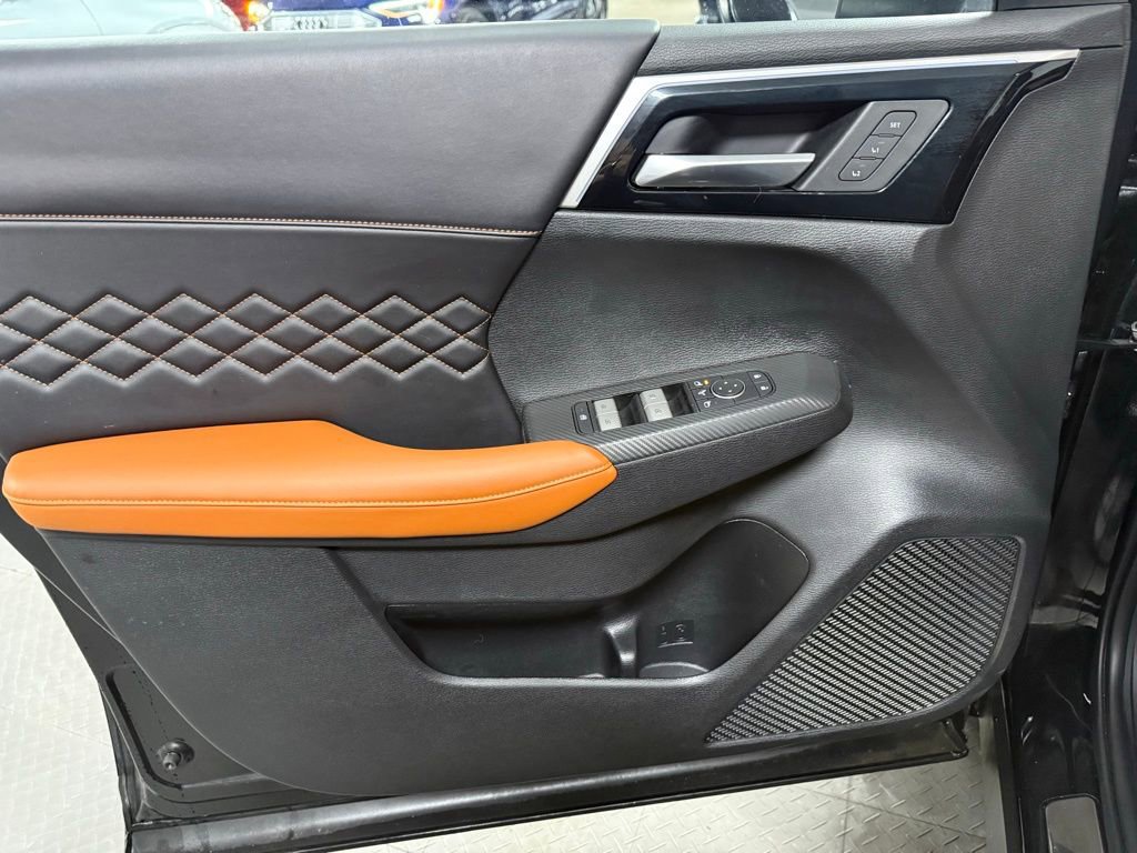 Used 2023 Mitsubishi Outlander SEL 40th Anniversary image 8