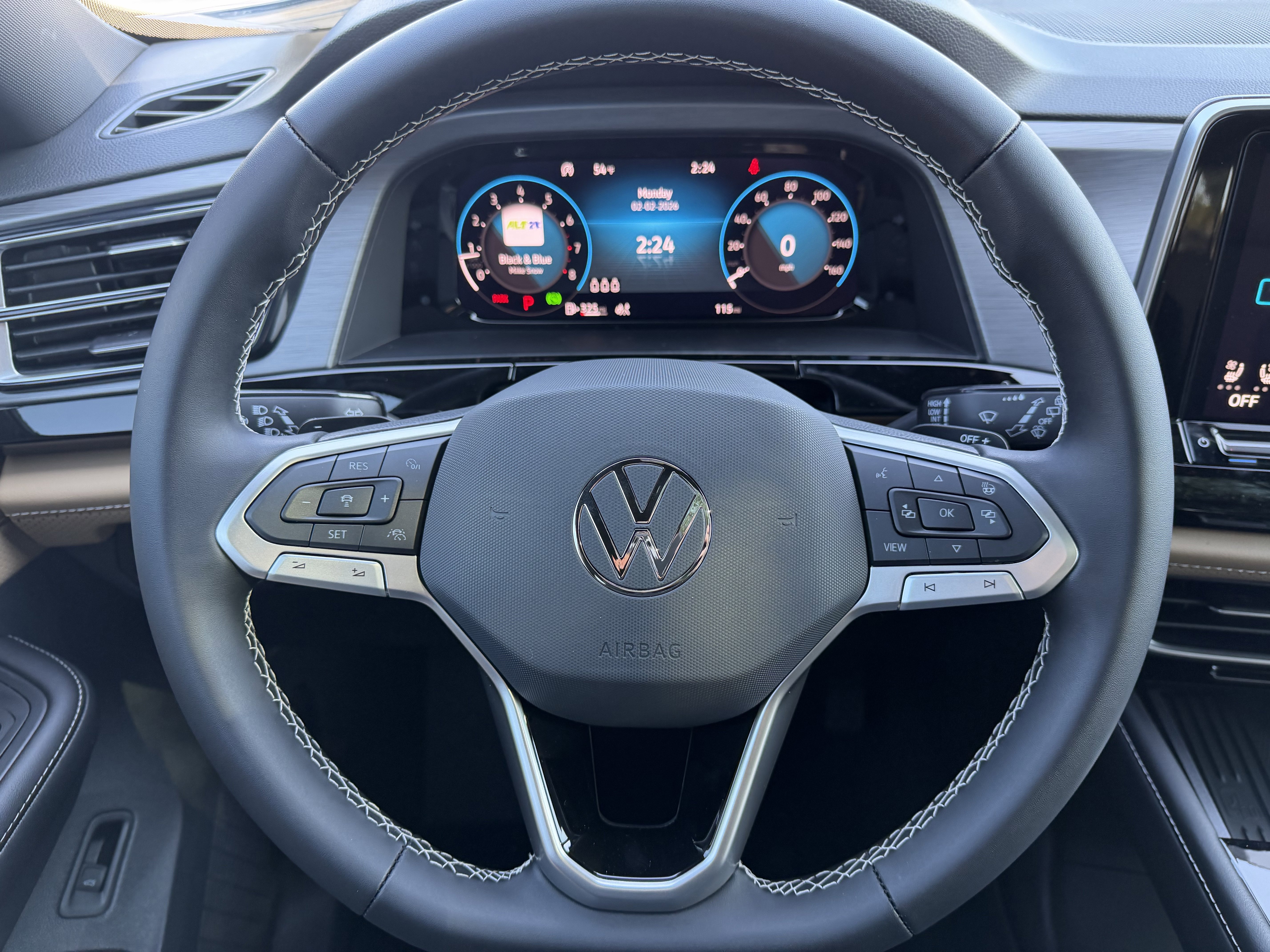 New 2026 Volkswagen Atlas Cross Sport SE image 17