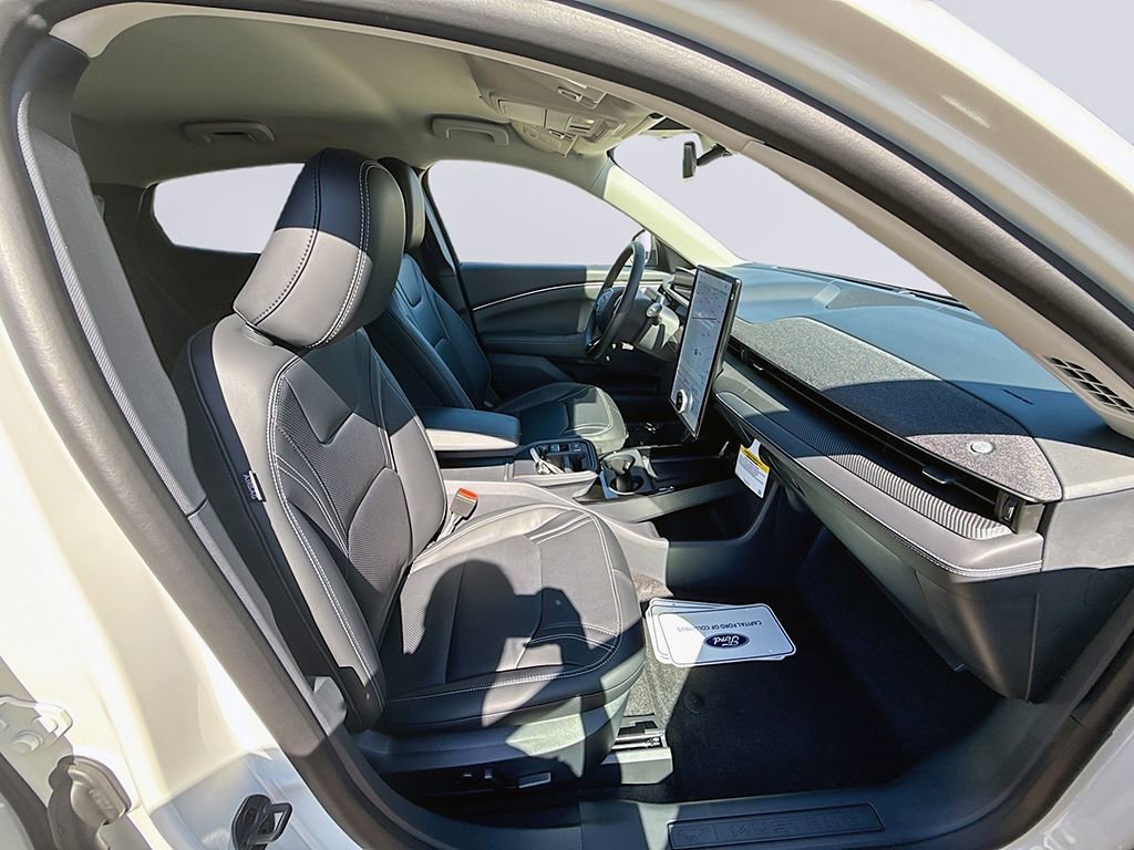 New 2025 Ford Mustang Mach-E Premium image 21