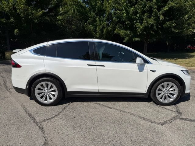 Used 2020 Tesla Model X Long Range AWD/4WD image 2