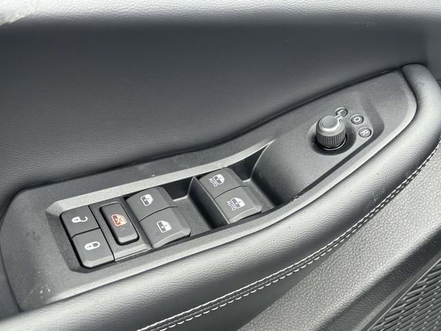 New 2026 Jeep Grand Cherokee Laredo image 17