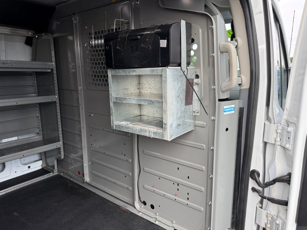 Used 2019 Ford Transit 150 130 Low Roof RWD image 19