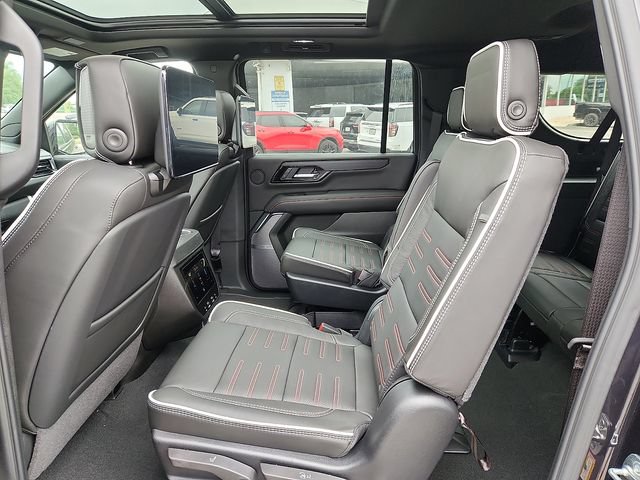 New 2026 GMC Yukon XL AT4 Ultimate AWD/4WD image 6