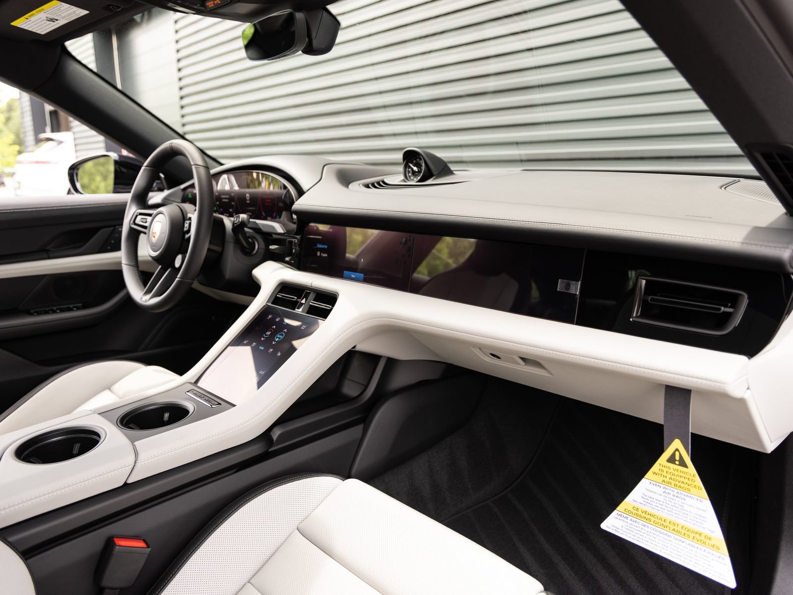New 2026 Porsche Taycan AWD/4WD image 32