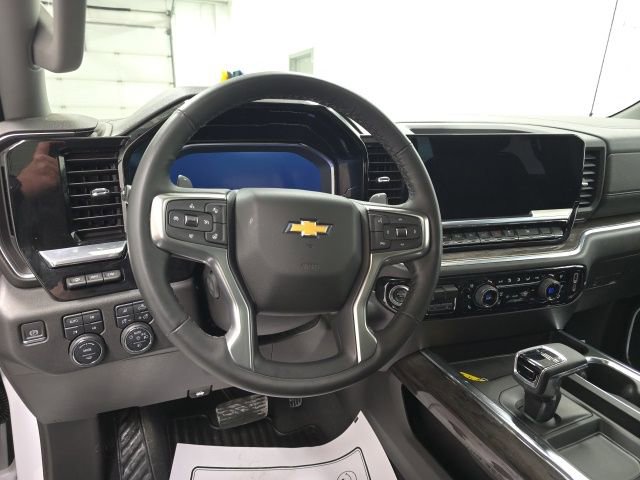 Certified 2023 Chevrolet Silverado 1500 LTZ w/ LTZ Premium Package image 11