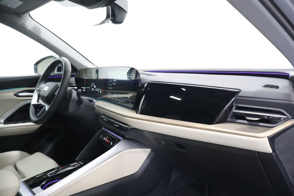 Used 2025 Audi Q5 2.0T Premium Plus w/ Premium Plus image 23