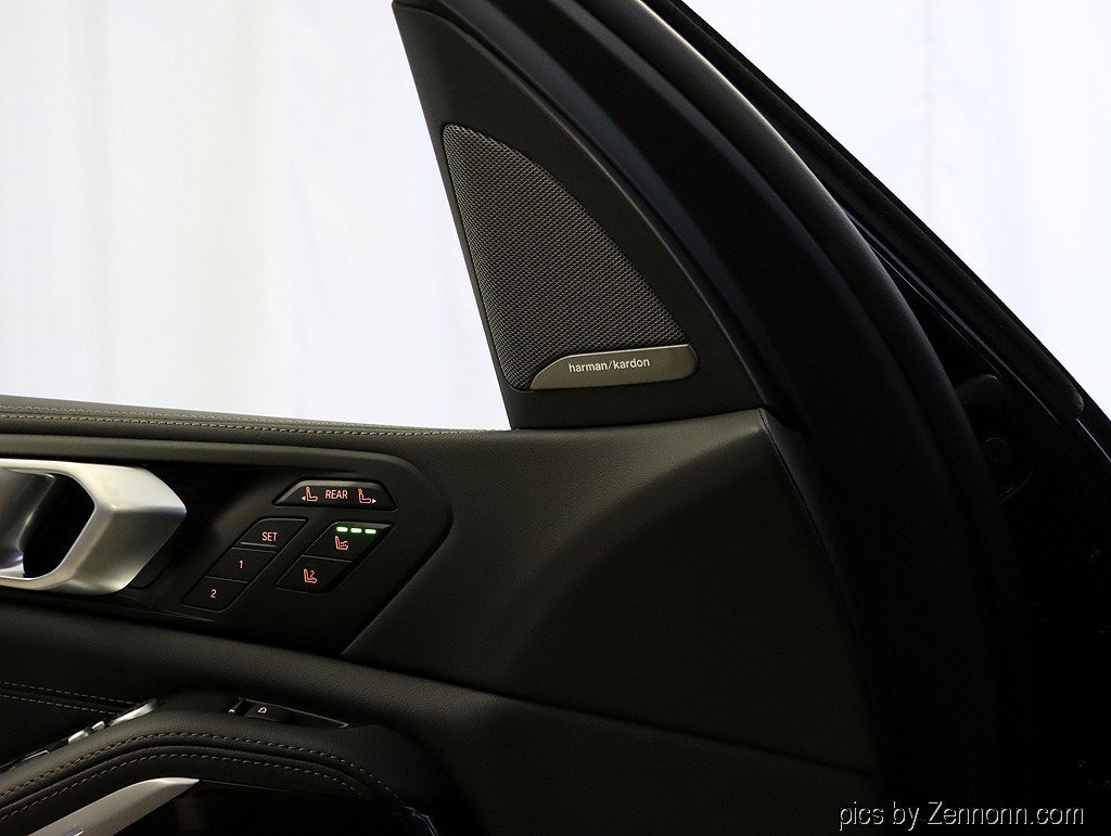 Used 2026 BMW X7 xDrive40i w/ Executive Package image 21