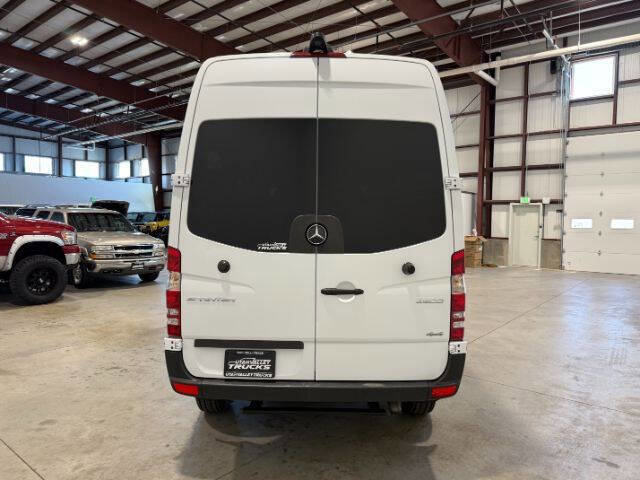 Used 2017 Mercedes-Benz Sprinter 2500 image 8