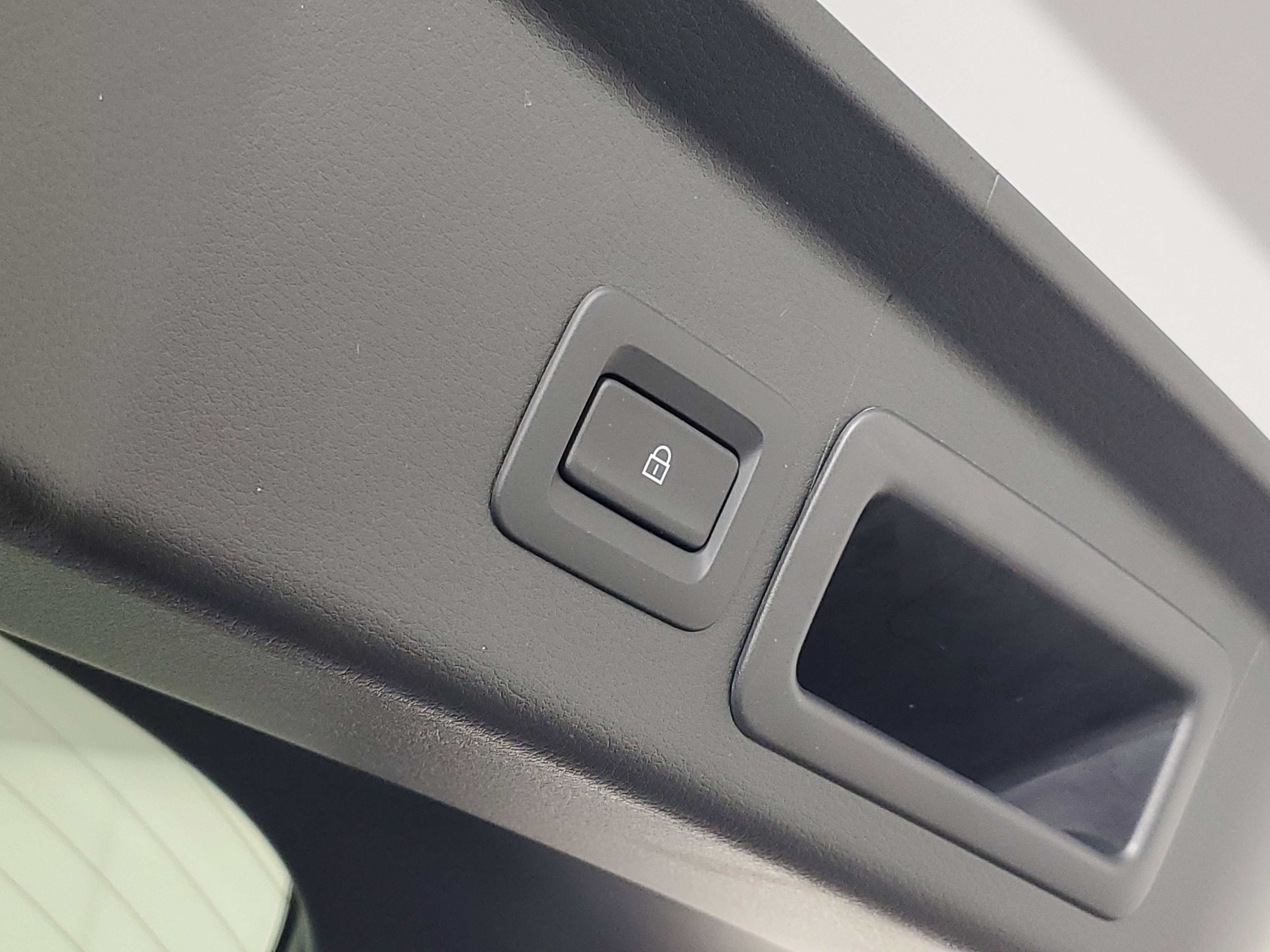 Certified 2025 MAZDA CX-30 AWD 2.5 S w/ Select Sport Pkg image 26