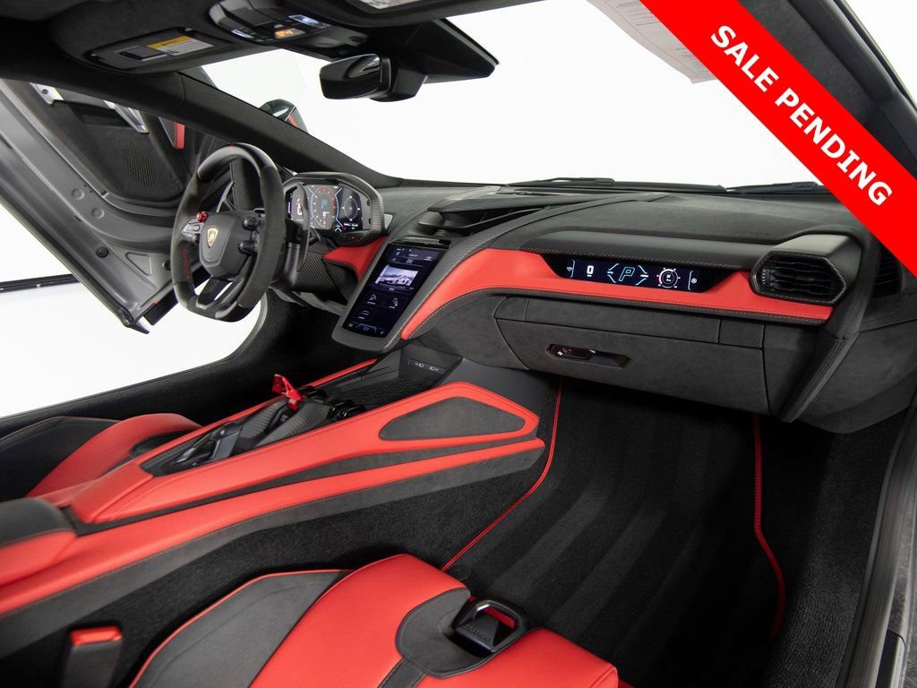 Used 2024 Lamborghini Revuelto AWD/4WD image 32