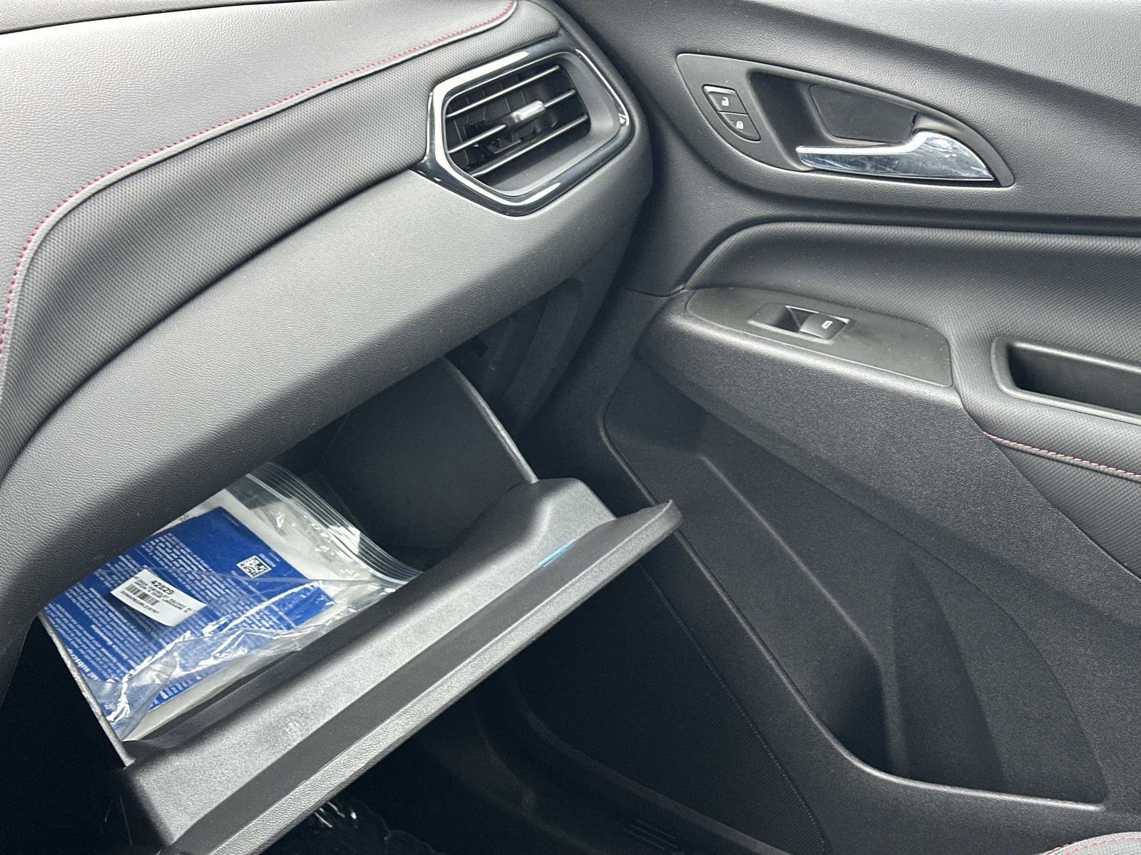 Certified 2024 Chevrolet Equinox RS image 31