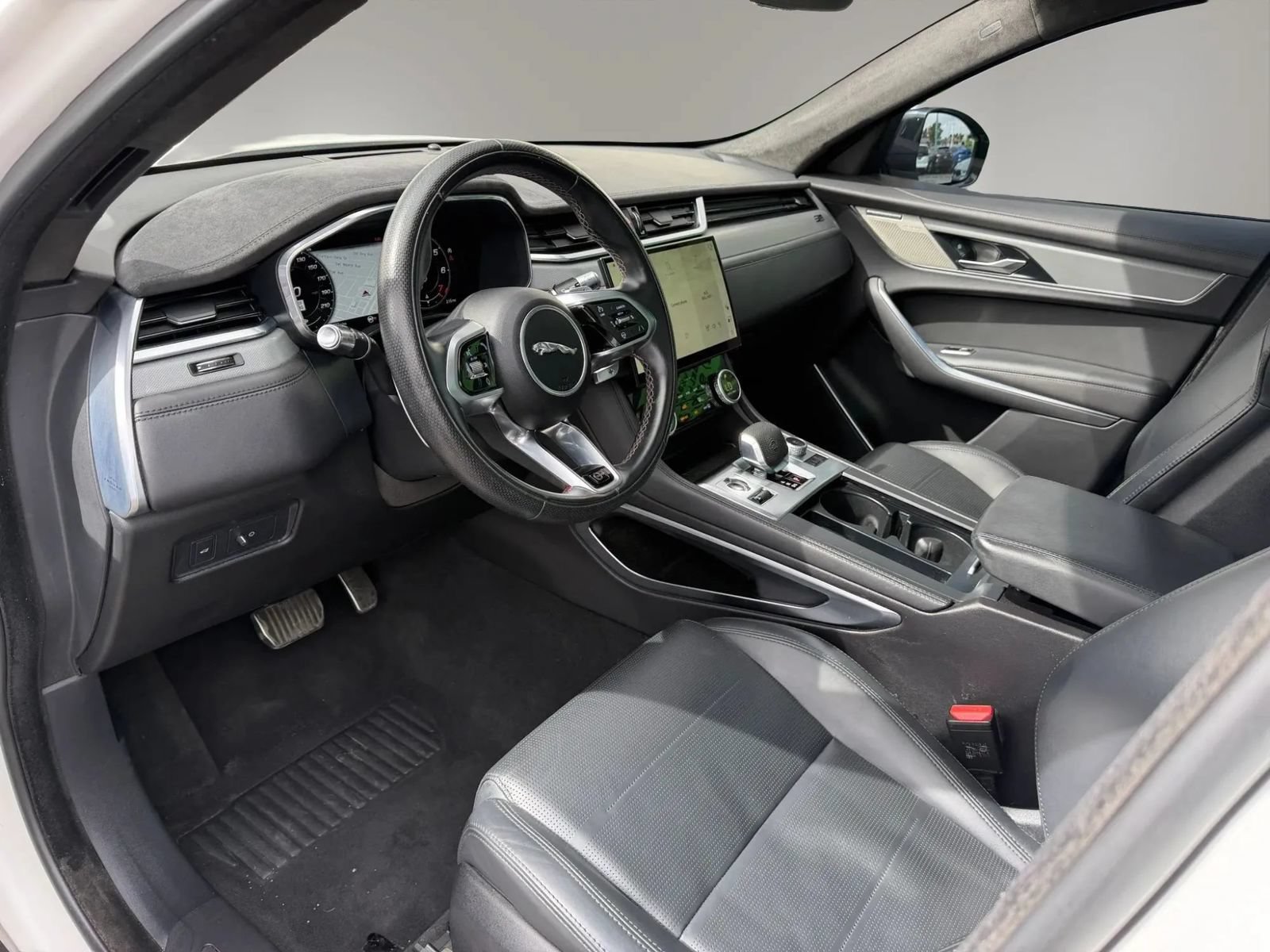 Used 2021 Jaguar F-PACE SVR AWD/4WD image 10