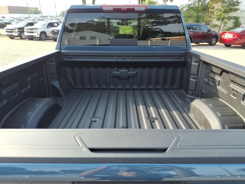 New 2026 Chevrolet Silverado 2500 LTZ w/ LTZ Plus Package AWD/4WD image 9