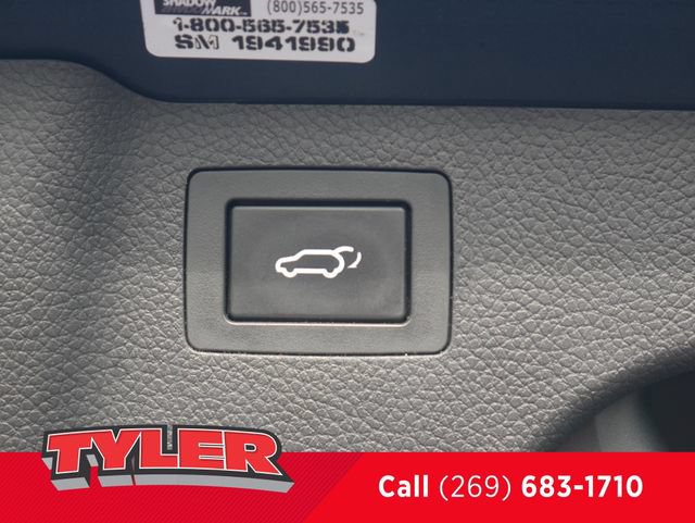 Used 2015 Hyundai Santa Fe Sport w/ Option Group 04 AWD/4WD image 18