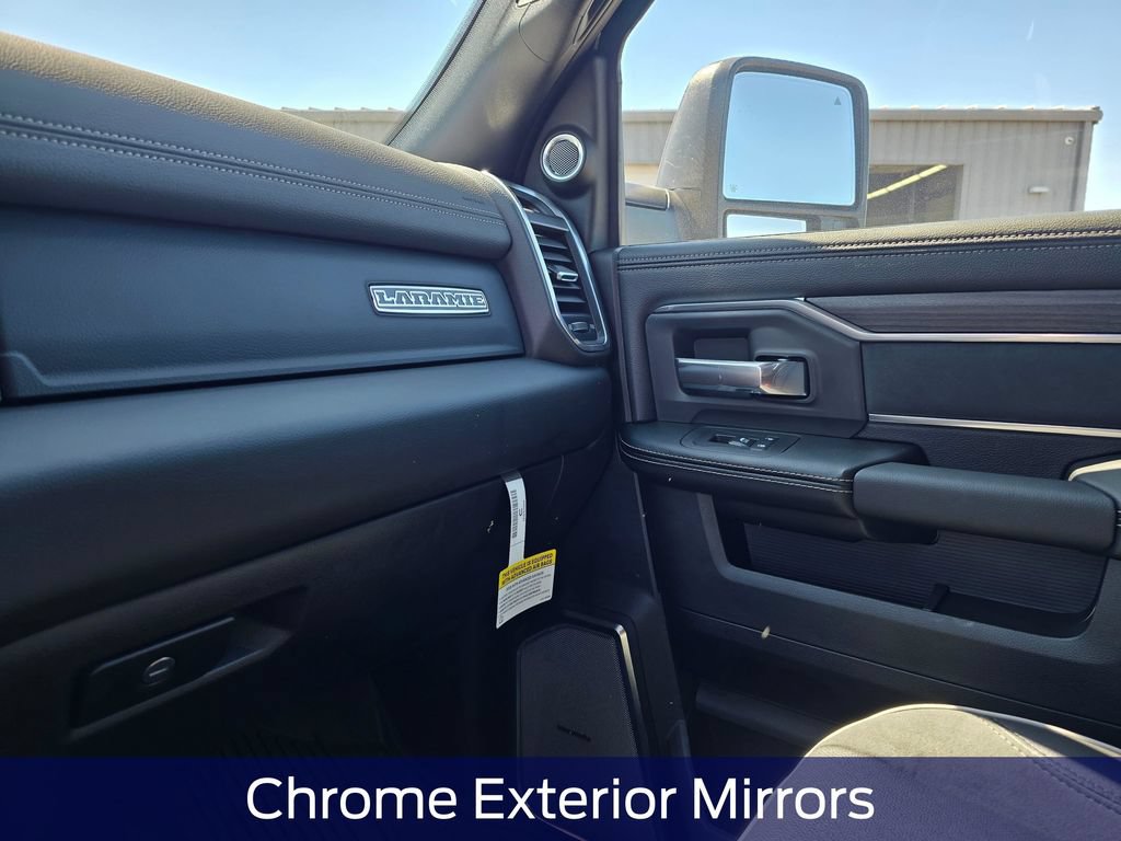 New 2026 RAM 3500 Laramie AWD/4WD image 31